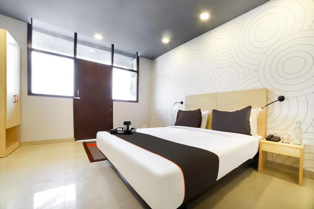Collection O 39643 Chandan Hola Rd Delhi  Hotel Delhi (National Capital Territory of India)