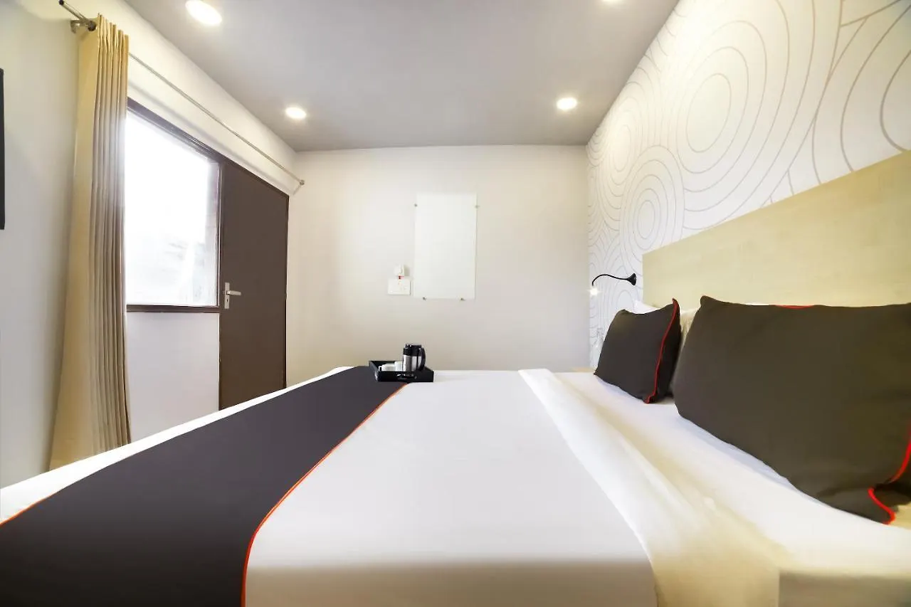 Hotel Collection O 39643 Chandan Hola Rd Delhi