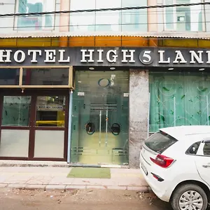 3* Hotel High 5 Land